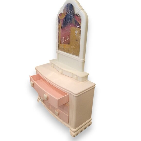 1978 Barbie Dream House Furniture & Other Miscellaneous Vintage Barbie Furniture - Picture 3 of 11